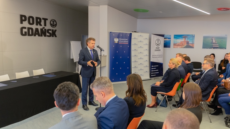 Port Gdańsk i PKP PLK opracują projekt nowej linii kolejowej do portu-GospodarkaMorska.pl