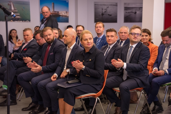 Port Gdańsk i PKP PLK opracują projekt nowej linii kolejowej do portu-GospodarkaMorska.pl