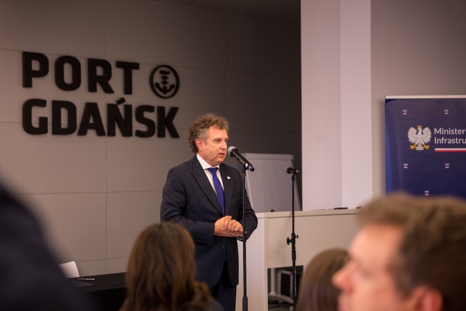 Port Gdańsk i PKP PLK opracują projekt nowej linii kolejowej do portu-GospodarkaMorska.pl