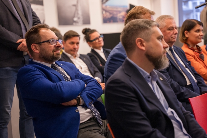 Port Gdańsk i PKP PLK opracują projekt nowej linii kolejowej do portu-GospodarkaMorska.pl