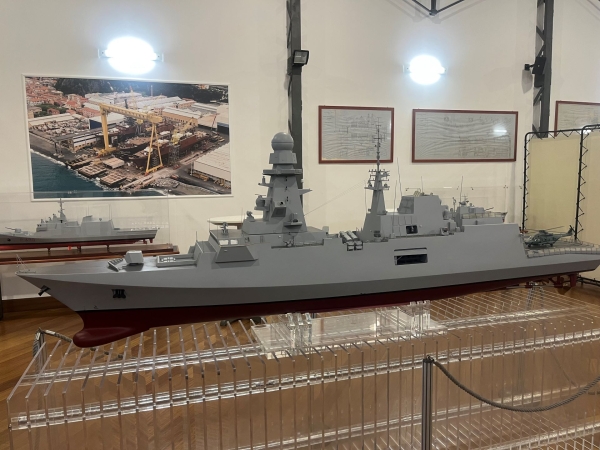 Tak to robią Włosi. Zobaczyliśmy jak powstają okręty podwodne i nawodne w Fincantieri-GospodarkaMorska.pl