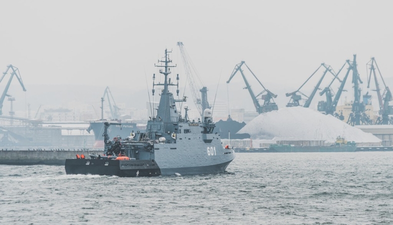ORP Kormoran w morzu (foto)-GospodarkaMorska.pl