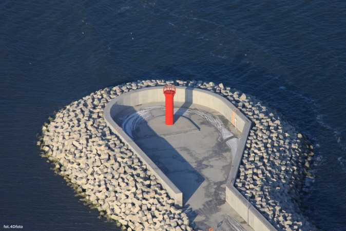 Falochron wschodni w Świnoujściu-GospodarkaMorska.pl