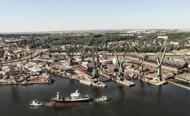 Podwójne wodowanie w stoczni Nauta-GospodarkaMorska.pl