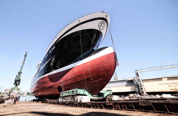 Podwójne wodowanie w stoczni Nauta-GospodarkaMorska.pl