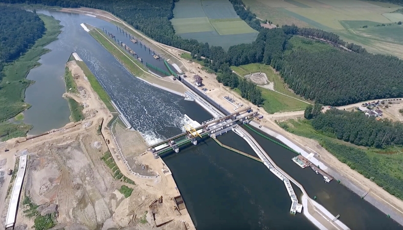 Śluza na stopniu wodnym w Malczycach otwarta. Minister Gróbarczyk: Ponad 20 lat nikt nie był w stanie jej dokończyć-GospodarkaMorska.pl