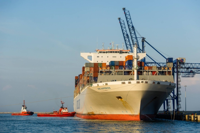 Do DCT Gdańsk zawinął czwarty statek w ramach aliansu G6 - kontenerowiec NYK Hyperion. Statek mierzy 366 metrów długości i 48 metrów szerokości. Należy do amratora NYK Line (Nippon Yusen Kaisha), zost-GospodarkaMorska.pl