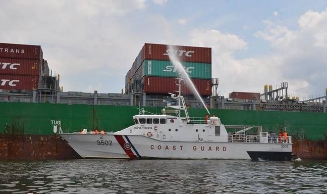 Pożar na pokładzie kontenerowca-GospodarkaMorska.pl