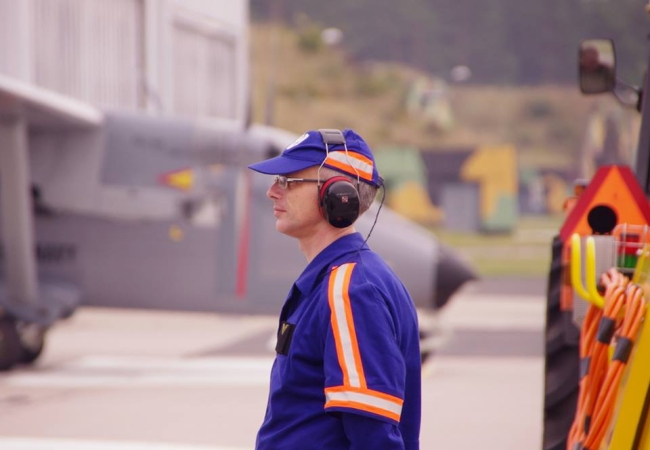 Tak jak każdego dnia, załoga patrolowej Bryzy z Siemirowic objęła dyżur w krajowym systemie rozpoznania. Przez całą dobę będzie także gotowa do wsparcia działań poszukiwawczo-ratowniczych nad morzem. -GospodarkaMorska.pl
