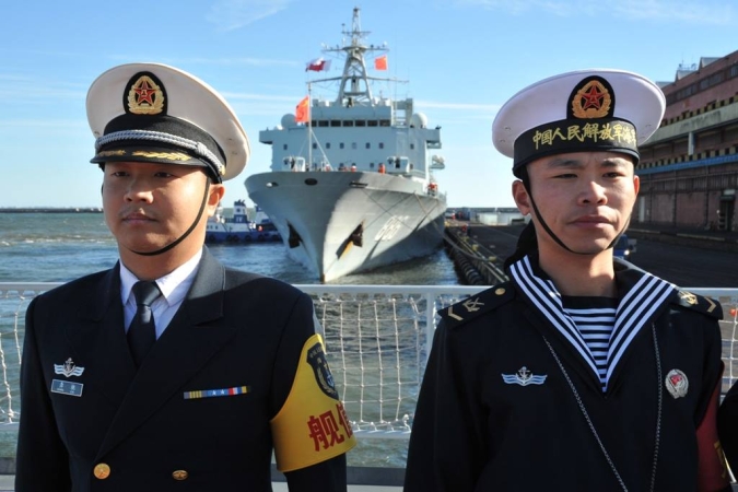 Okręty Chińskiej Armii Ludowo-Wyzwoleńczej w Gdyni.  Dzisiaj (7.10) po raz pierwszy w historii do polskiego portu weszły okręty Marynarki Wojennej Chin. W Gdyni zacumowały trzy jednostki: niszczyciel -GospodarkaMorska.pl