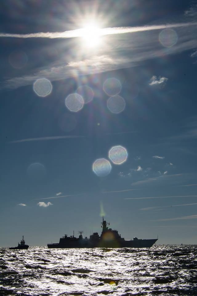 Okręty Chińskiej Armii Ludowo-Wyzwoleńczej w Gdyni.  Dzisiaj (7.10) po raz pierwszy w historii do polskiego portu weszły okręty Marynarki Wojennej Chin. W Gdyni zacumowały trzy jednostki: niszczyciel -GospodarkaMorska.pl