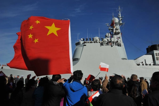 Okręty Chińskiej Armii Ludowo-Wyzwoleńczej w Gdyni.  Dzisiaj (7.10) po raz pierwszy w historii do polskiego portu weszły okręty Marynarki Wojennej Chin. W Gdyni zacumowały trzy jednostki: niszczyciel -GospodarkaMorska.pl