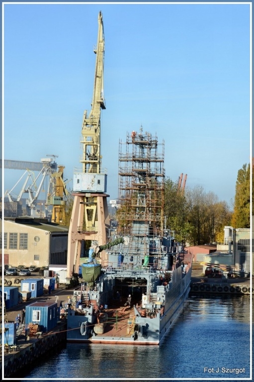 Patrolowiec Ślązak znów na lądzie-GospodarkaMorska.pl