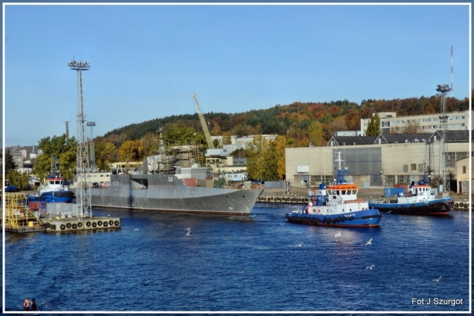 Patrolowiec Ślązak znów na lądzie-GospodarkaMorska.pl