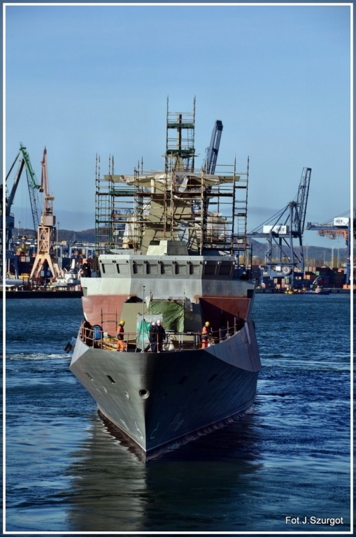Patrolowiec Ślązak znów na lądzie-GospodarkaMorska.pl
