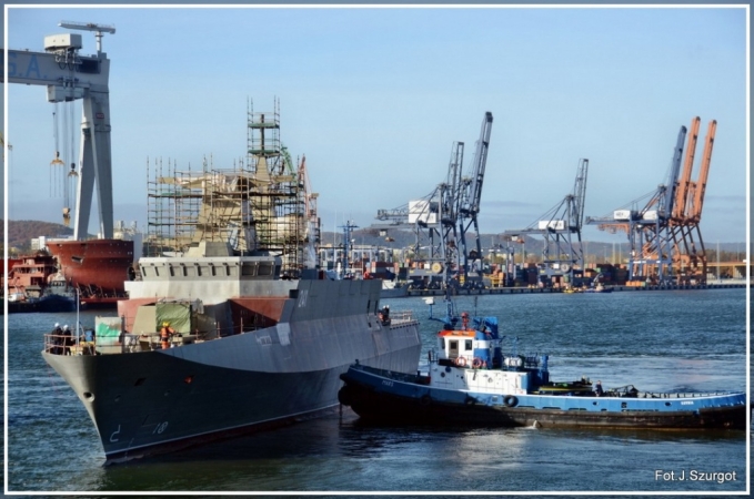 Patrolowiec Ślązak znów na lądzie-GospodarkaMorska.pl