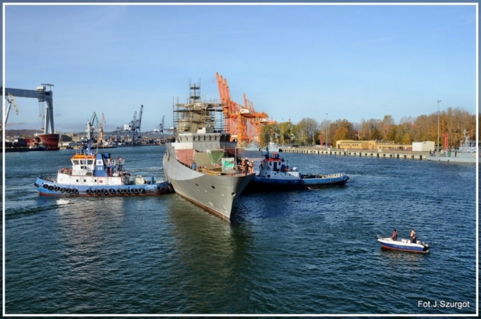 Patrolowiec Ślązak znów na lądzie-GospodarkaMorska.pl