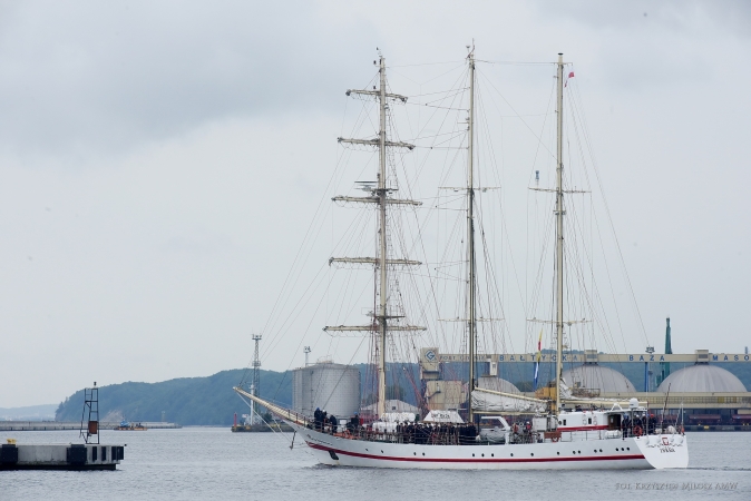 Morskie Lato podchorążych AMW [foto]-GospodarkaMorska.pl