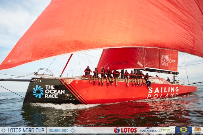 Sportowa rywalizacja na Zatoce Gdańskiej trwa [foto, wideo]-GospodarkaMorska.pl