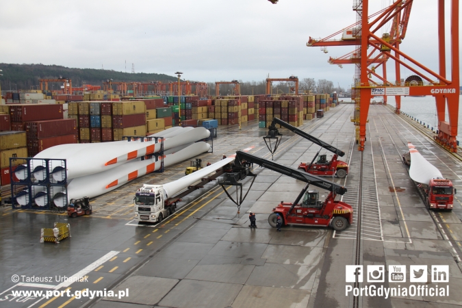 Port Gdynia portem instalacyjnym polskich farm wiatrowych na Bałtyku [foto, wideo]-GospodarkaMorska.pl