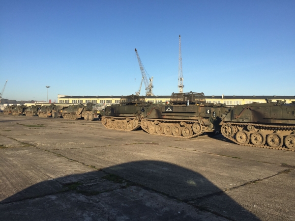 Czołgi w gdańskim porcie. Niecodzienny załadunek w PGE-GospodarkaMorska.pl