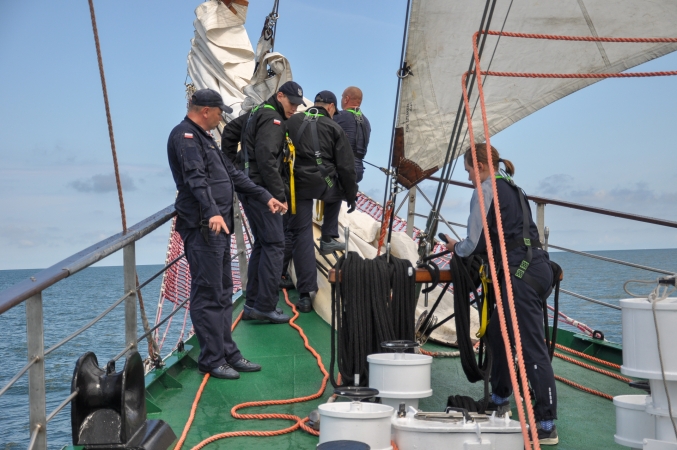 Relacja z przebiegu praktyk pod żaglami [foto]-GospodarkaMorska.pl