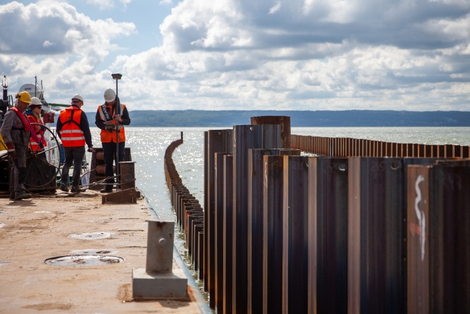 Lipiec na budowie kanału żeglugowego przez Mierzeję Wiślaną (foto, wideo)-GospodarkaMorska.pl