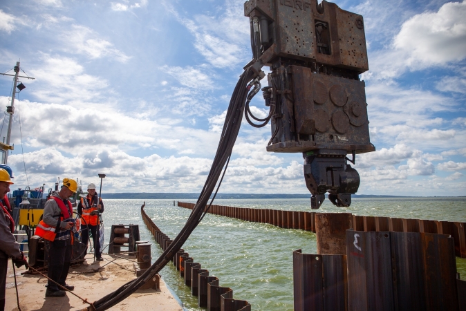 Lipiec na budowie kanału żeglugowego przez Mierzeję Wiślaną (foto, wideo)-GospodarkaMorska.pl