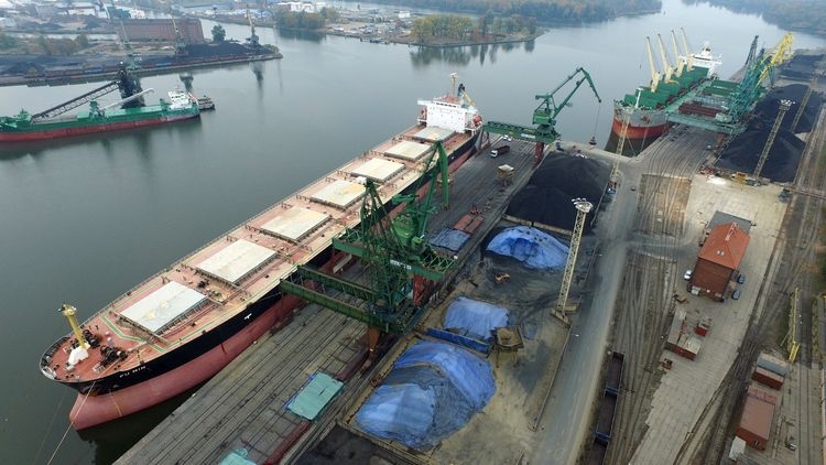 Giganty w szczecińskim porcie-GospodarkaMorska.pl