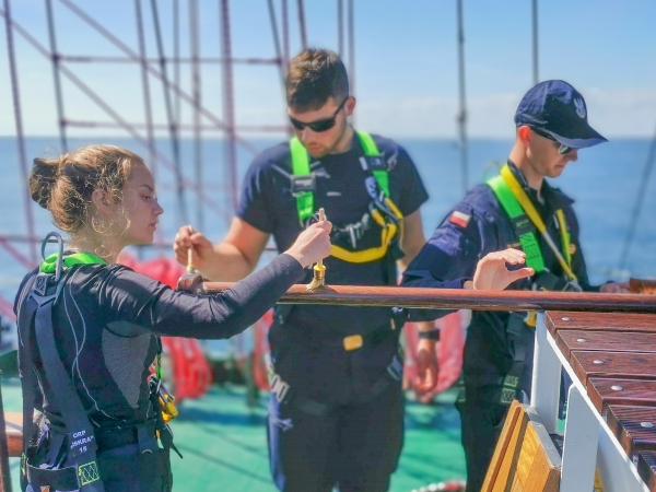 … a wiatr na wantach – relacja z praktyk pod żaglami [foto]-GospodarkaMorska.pl