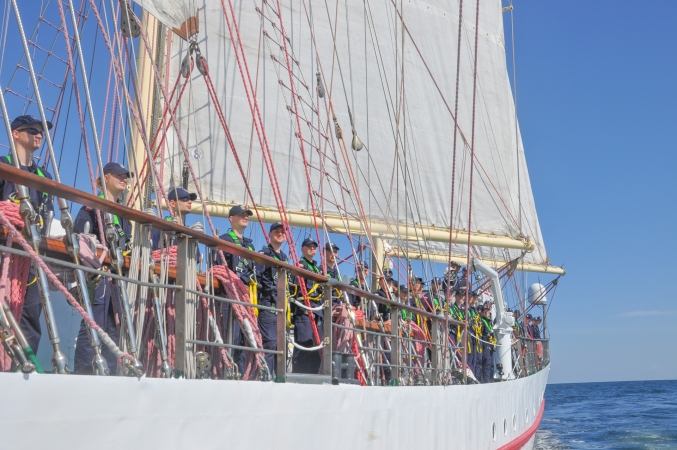 … a wiatr na wantach – relacja z praktyk pod żaglami [foto]-GospodarkaMorska.pl