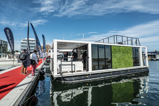 Luksusowe jachty w gdyńskiej marinie - za nami Polboat Yachting Festival [foto, wideo]-GospodarkaMorska.pl