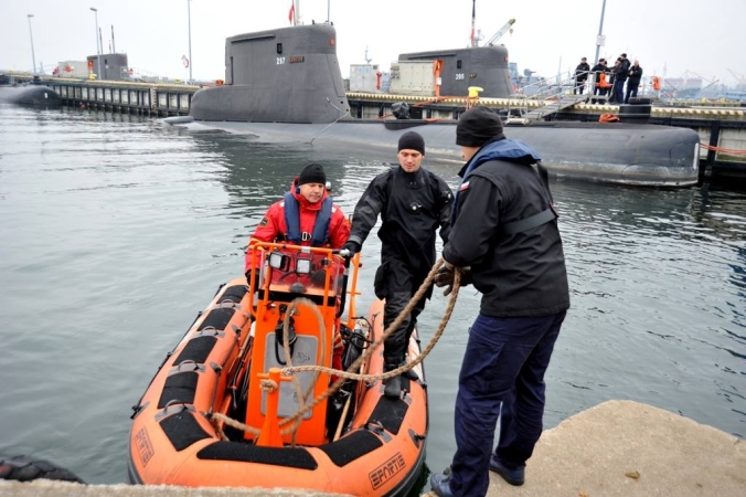 Przegląd kadłubów okrętów podwodnych-GospodarkaMorska.pl