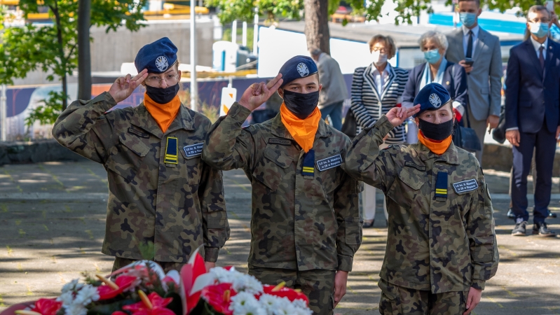 Klasa mundurowa z Rzepina z wizytą w 3. Flotylli Okrętów [foto]-GospodarkaMorska.pl