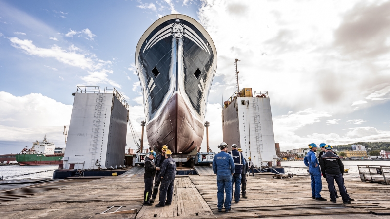W stoczni Karstensen Shipyard Poland w Gdyni zwodowano statek rybacki dla Islandczyków [foto, wideo]-GospodarkaMorska.pl