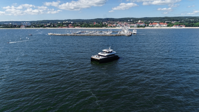 Poweras: nowoczesne technologie na luksusowych katamaranach (foto, wideo)-GospodarkaMorska.pl