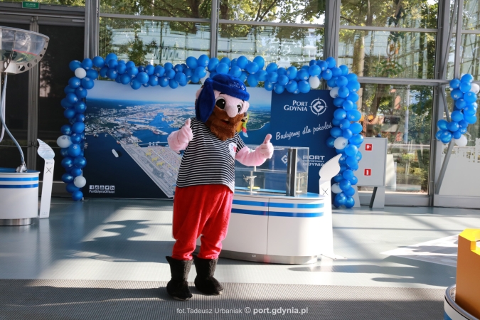 Urodziny Portu Gdynia w przeddzień Światowego Dnia Morza (foto, wideo)-GospodarkaMorska.pl