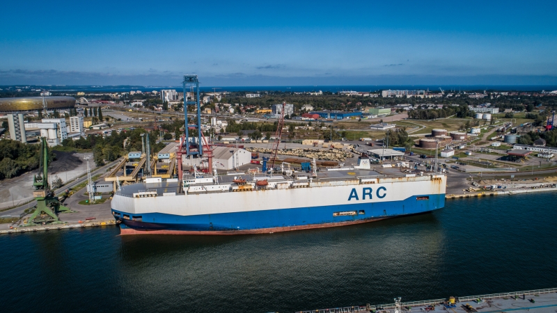 Amerykańskie wojska w Porcie Gdańsk. Zobacz nietypowy rozładunek (foto, wideo)-GospodarkaMorska.pl