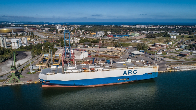 Amerykańskie wojska w Porcie Gdańsk. Zobacz nietypowy rozładunek (foto, wideo)-GospodarkaMorska.pl