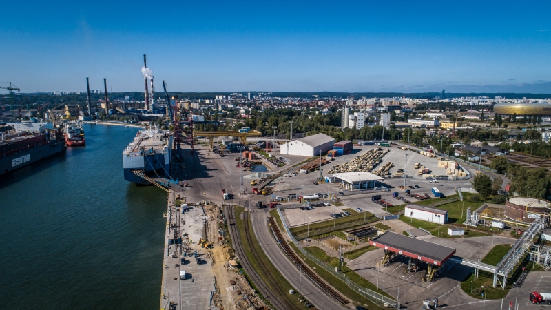 Amerykańskie wojska w Porcie Gdańsk. Zobacz nietypowy rozładunek (foto, wideo)-GospodarkaMorska.pl