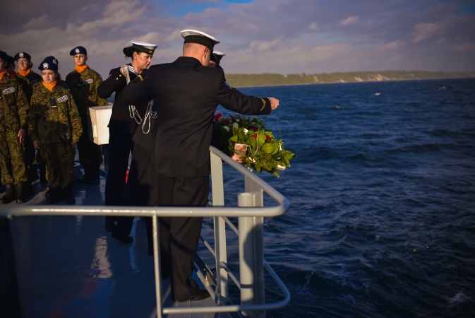 Ślubowanie klasy mundurowej LO z Rzepina [foto]-GospodarkaMorska.pl
