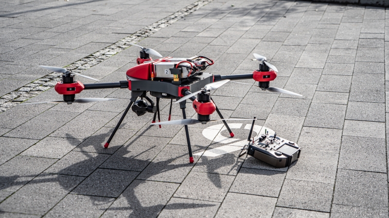 Port Gdynia gotowy na dronową rewolucję! (foto, wideo)-GospodarkaMorska.pl