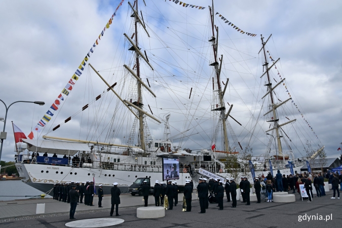 Uniwersytet Morski rozpoczął nowy rok akademicki -GospodarkaMorska.pl