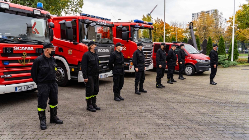Nowy pojazd kwatermistrzowski na 90-lecie Portowej Straży Pożarnej w Gdyni (foto, wideo)-GospodarkaMorska.pl