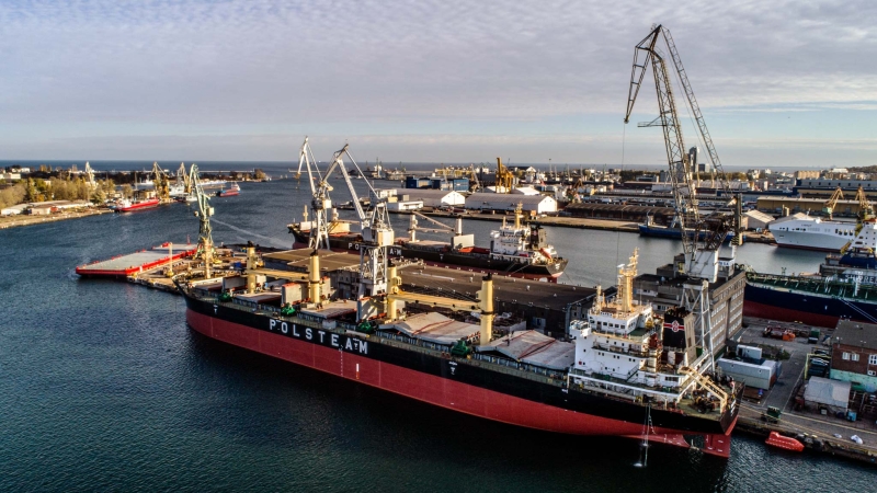 Intensywny sezon w Stoczni Remontowej Nauta (foto, wideo)-GospodarkaMorska.pl