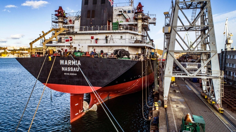 Intensywny sezon w Stoczni Remontowej Nauta (foto, wideo)-GospodarkaMorska.pl