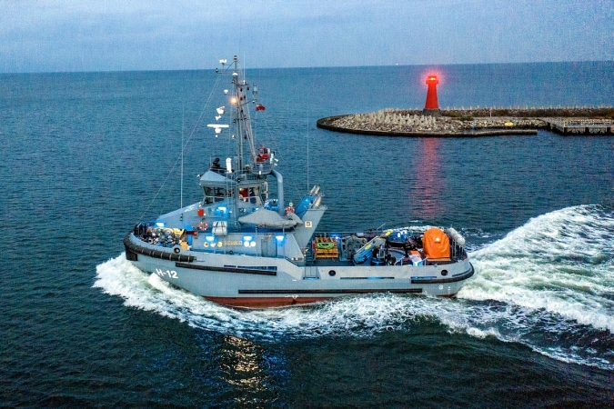 Holownik H-12 Semko przekazany Marynarce Wojennej RP [foto]-GospodarkaMorska.pl