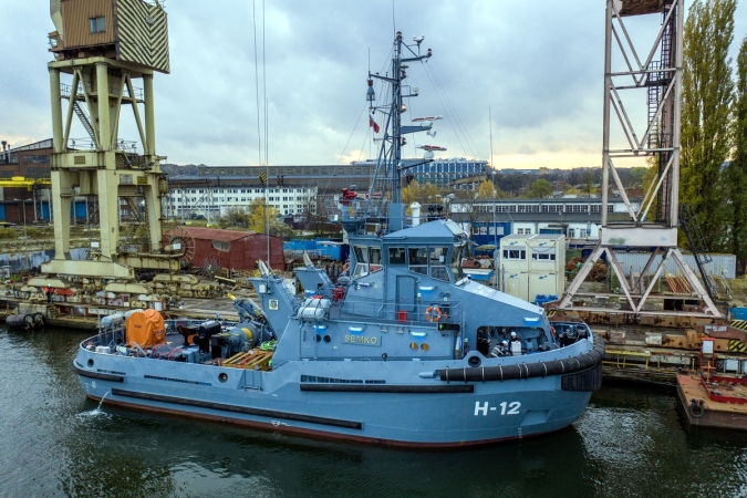Holownik H-12 Semko przekazany Marynarce Wojennej RP [foto]-GospodarkaMorska.pl