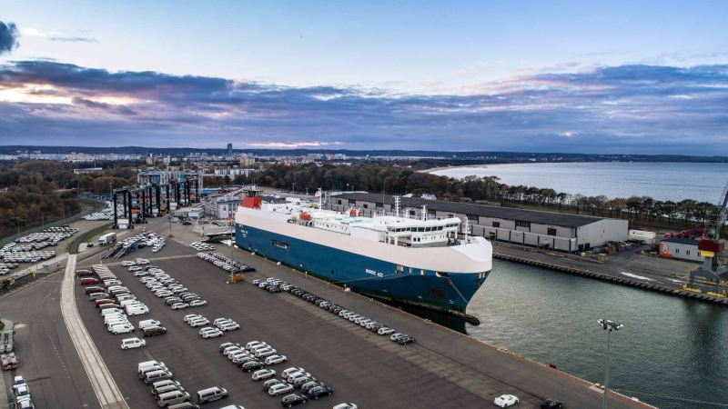 Port Gdańsk liderem przeładunków samochodów osobowych w regionie [foto, wideo]-GospodarkaMorska.pl
