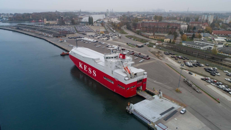 Port Gdańsk liderem przeładunków samochodów osobowych w regionie [foto, wideo]-GospodarkaMorska.pl